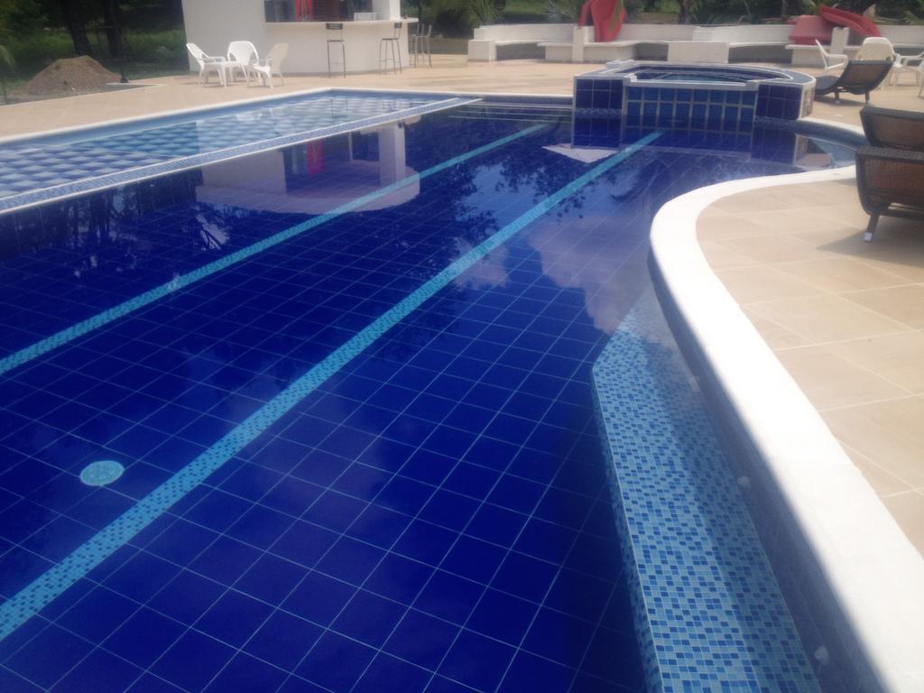 Arizona Ranch Hotel Girardot Dış mekan fotoğraf
